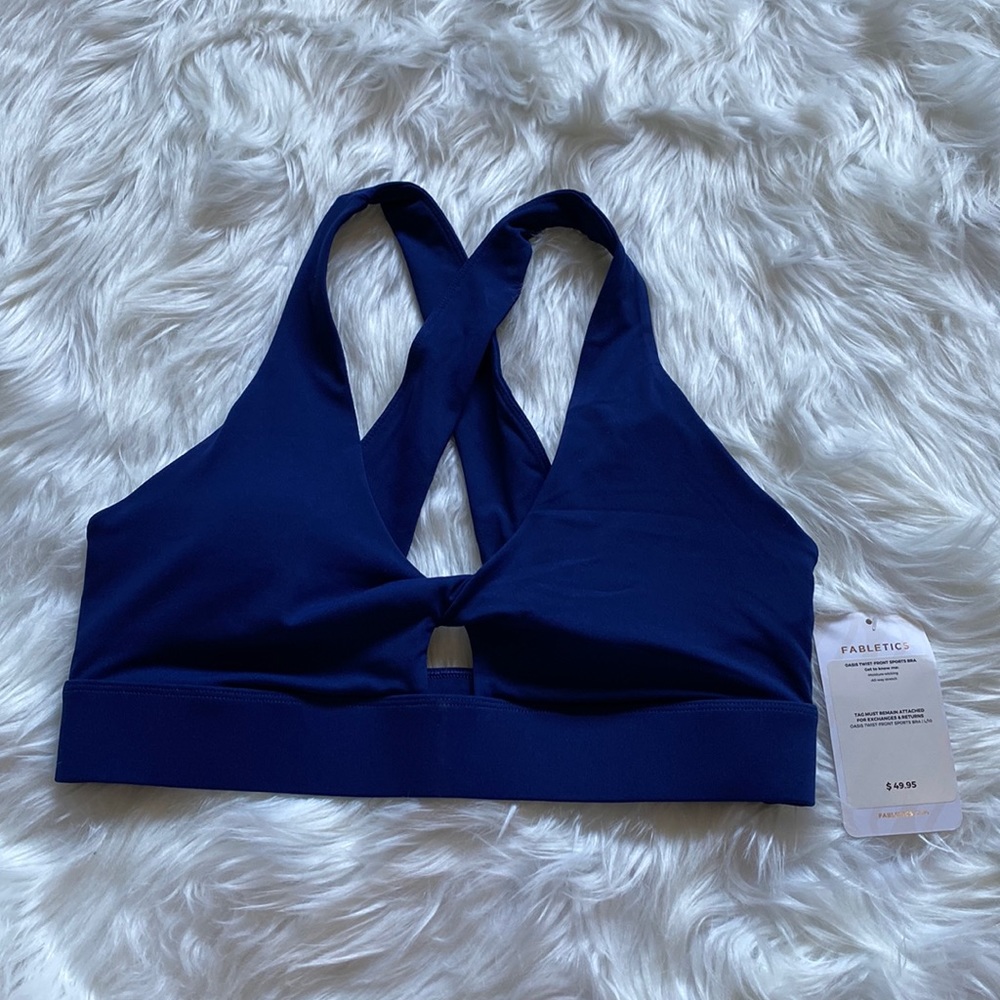 Fabletics oasis sports bra